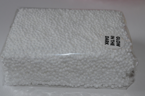 MODELLIERKNETE EINZELPÄCKCHEN KLEIN - WEISS IM DUNKELN LEUCHTEND